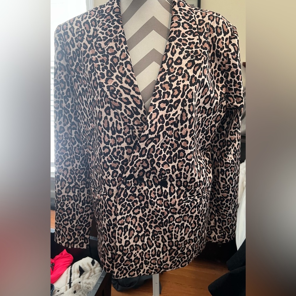 Marled Leopard Print Blazer in Beige and Black